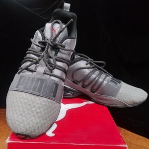 Mens sz.10 Pumas Cell Regulate